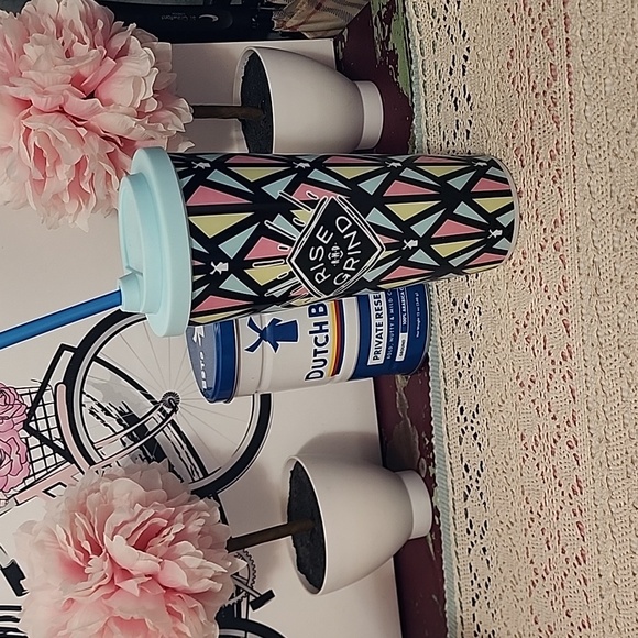 Dutch Bro Tumbler - Picture 2 of 3